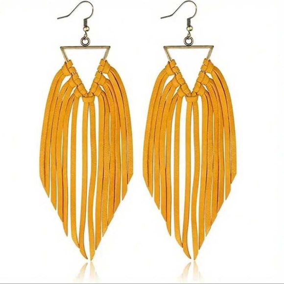 New Boho Tassel pendant earrings - Picture 2 of 2